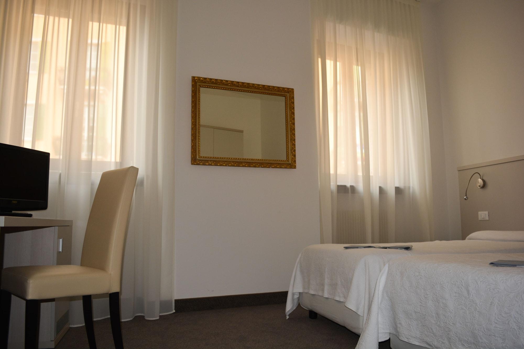 Albergo Accademia Trento Exterior photo